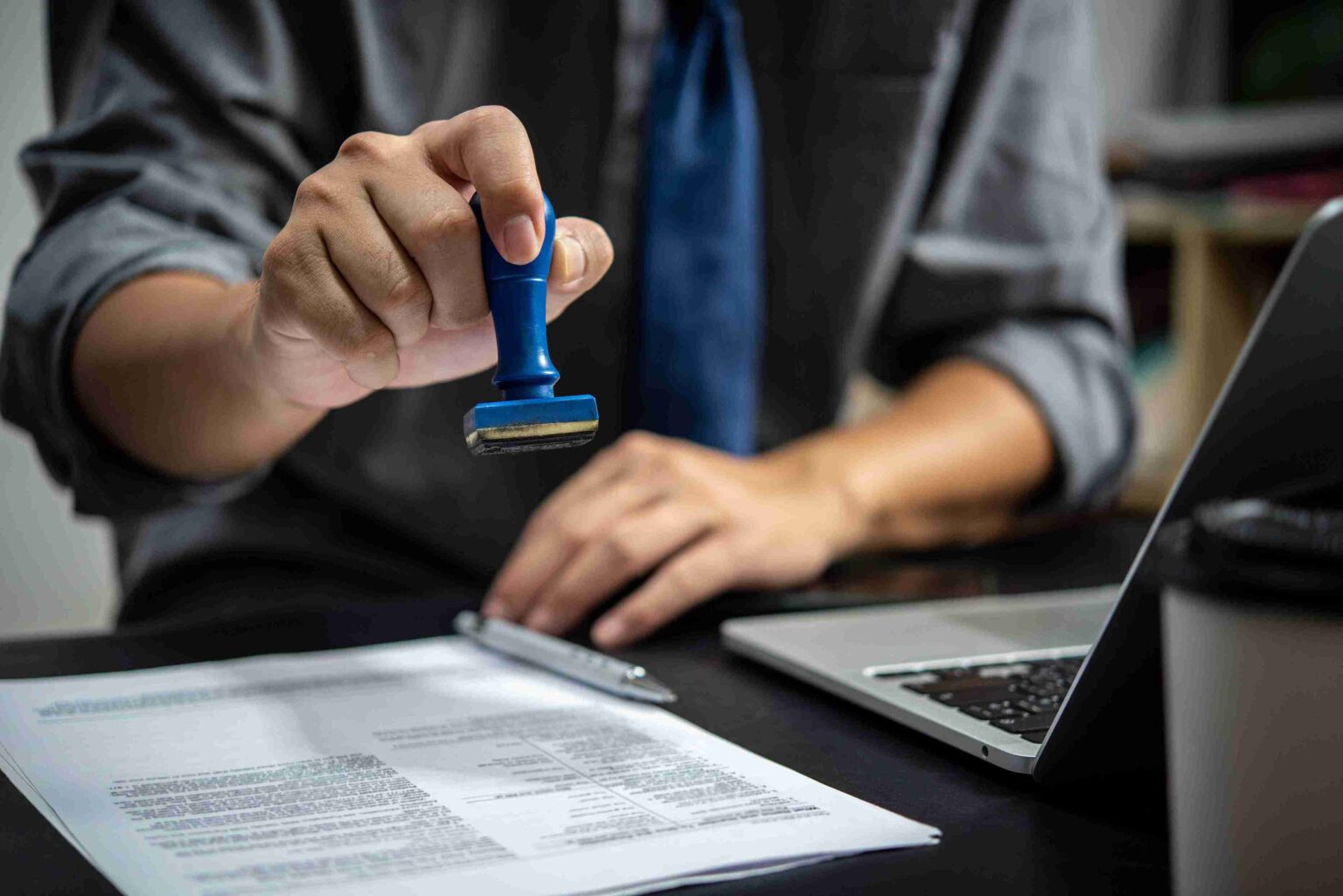 Secure a Sponsor Licence for Start-Ups and New Businesses with Axis Solicitors in Manchester, Birmingham or London.