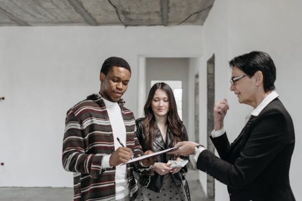 Common Mistakes in Proving English Language for Spouse Visa Applications#