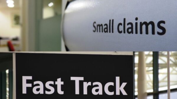 (An image can be seen showing comparison of small claims and fast track)
