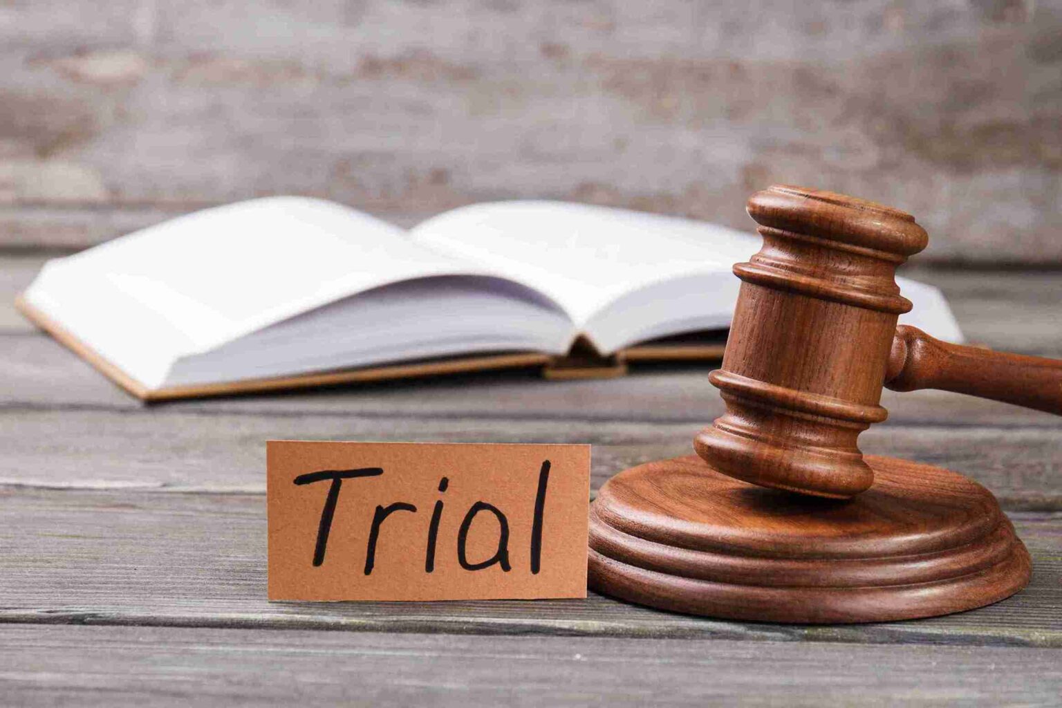 In the image an emphasis on a litigation trial can be seen. How to Prepare for a Civil Litigation Trial in the UK
