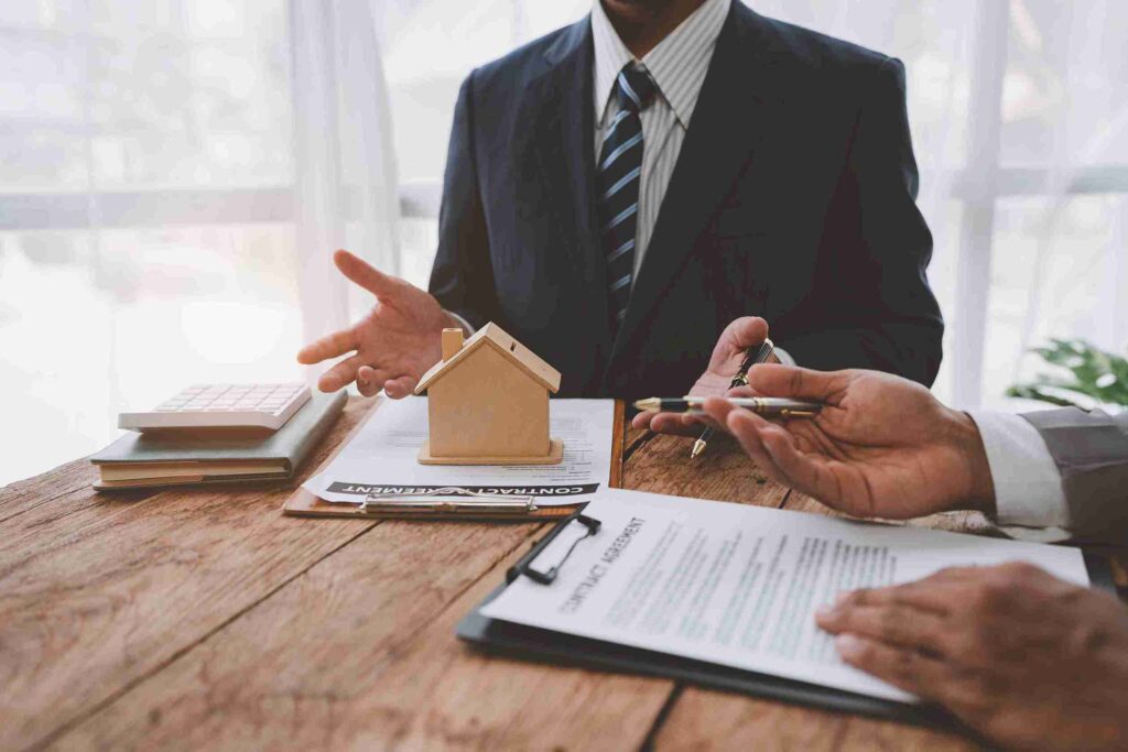 In the image it can be seen that disputes regarding property title issues are being discussed.