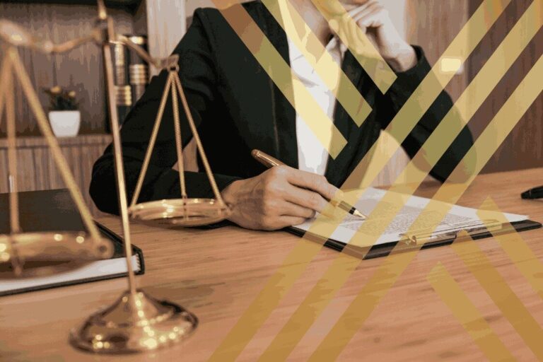 Blog (In this image, solicitor can be seen Resolving a Complex Contract Dispute)