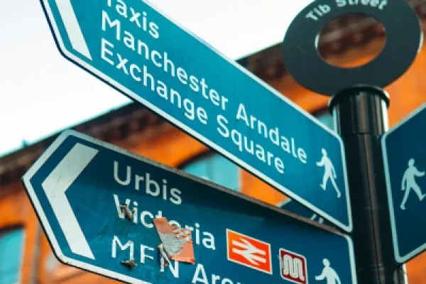 manchester-uk-immigration-law-firm-office-axis Photo of a Manchester street sign, close to the 曼彻斯特 Manchester Immigration Law Firm Axis Solciitors.